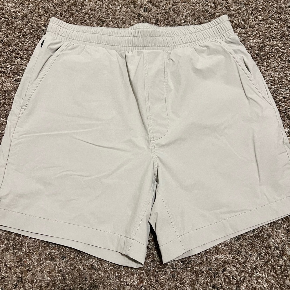 American Eagle Outfitters Tan Athletic Shorts Relaxed Fit